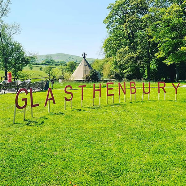 GlastHenbury Hen Package